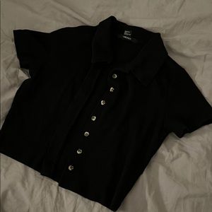 Button down short sleeve shirt